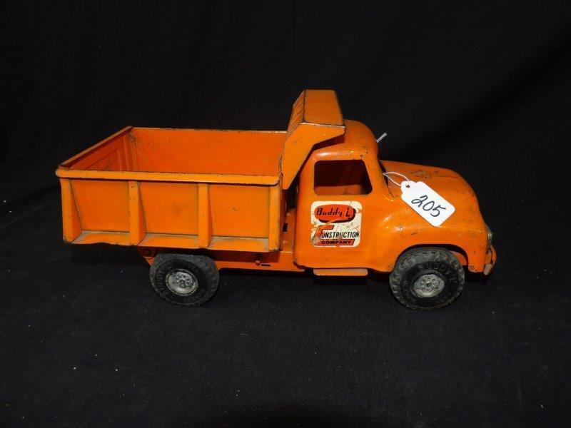 BUDDY L Construction Company Manual Dump Truck (1 of 6)