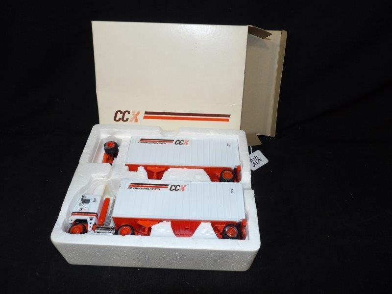 Tonkin CCX CON-WAY CENTRAL EXPRESS Ford Tractor Semi 2 Tandem Trailers (1 of 3)