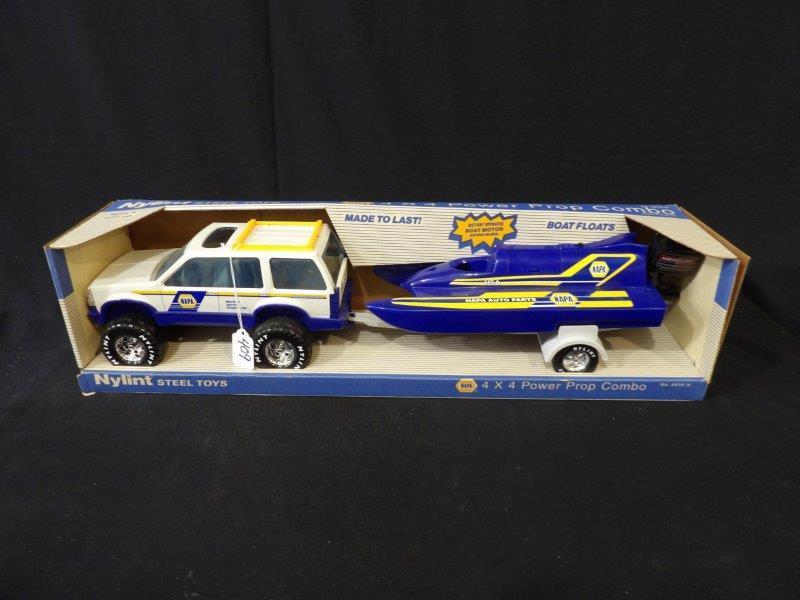 Nylint Napa Auto Parts 4 X 4 Power Prop Combo Battery Op Mercury Boat Motor (1 of 6)