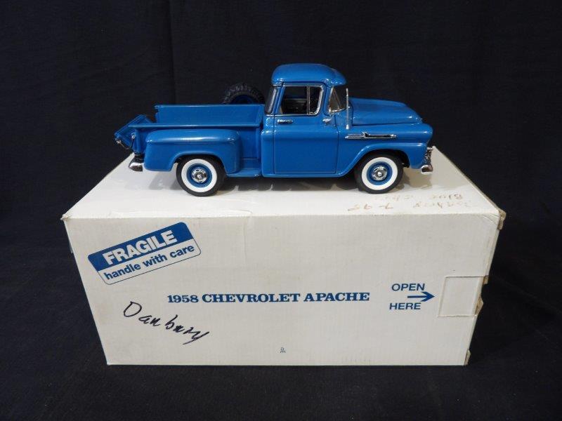 Danbury Mint 1958 Chevrolet Apache Pickup Truck (1 of 7)