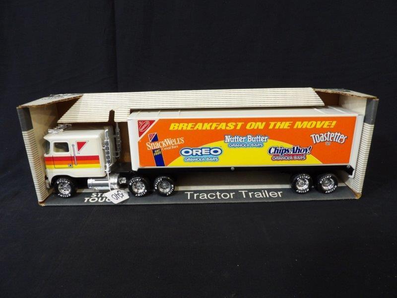 Nylint Nabisco Advertising Tractor Trailer (1 of 5)