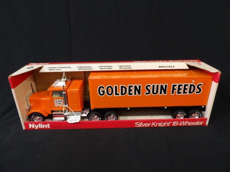 Nylint Golden Sun Feeds Silver Knight 18- Wheeler (1 of 5)