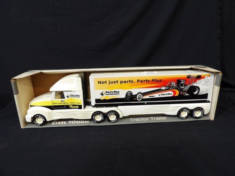 Nylint Parts Plus Motorsports Tractor Trailer (1 of 5)