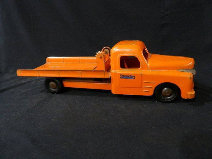 Vintage 1950's Structo Toys Rollback Flatbed Tow Truck (0449) on Aug