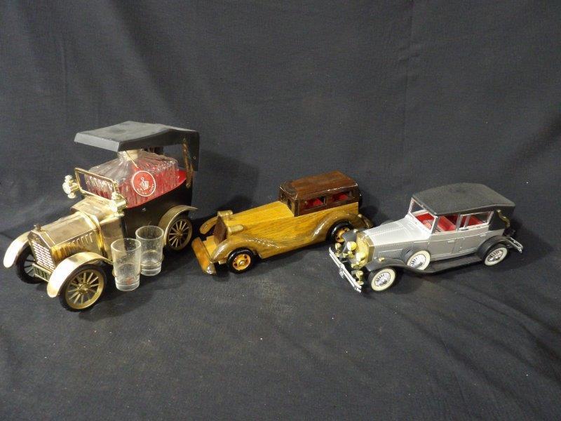 Lot of 3 Vintage Replicas Inc. Decanter Set, Wooden Car and Battery Op Non-Fail Lincoln (1 of 11)