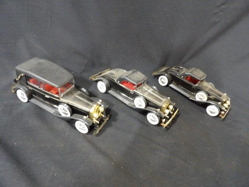 Lot of 3 Battery Op Toy Car AM Transistor Radios (1 of 8)