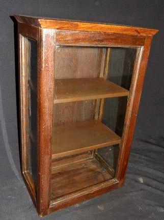 Small country store oak showcase (1 of 4)