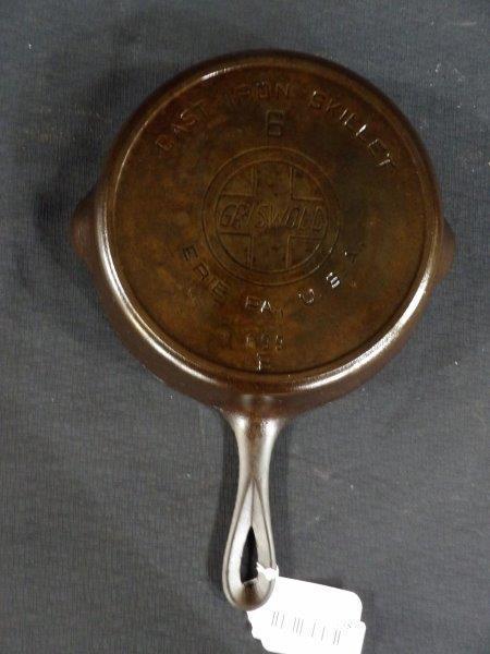 Griswold No. 6 cast iron skillet (1 of 4)