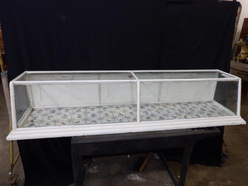 Painted Country Store countertop showcase (1 of 4)