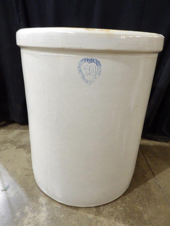 20 gallon Burley & Winter Pottery Co. Crock (1 of 5)