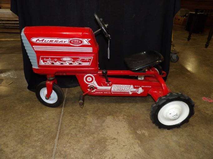 Murray Pedal Tractor