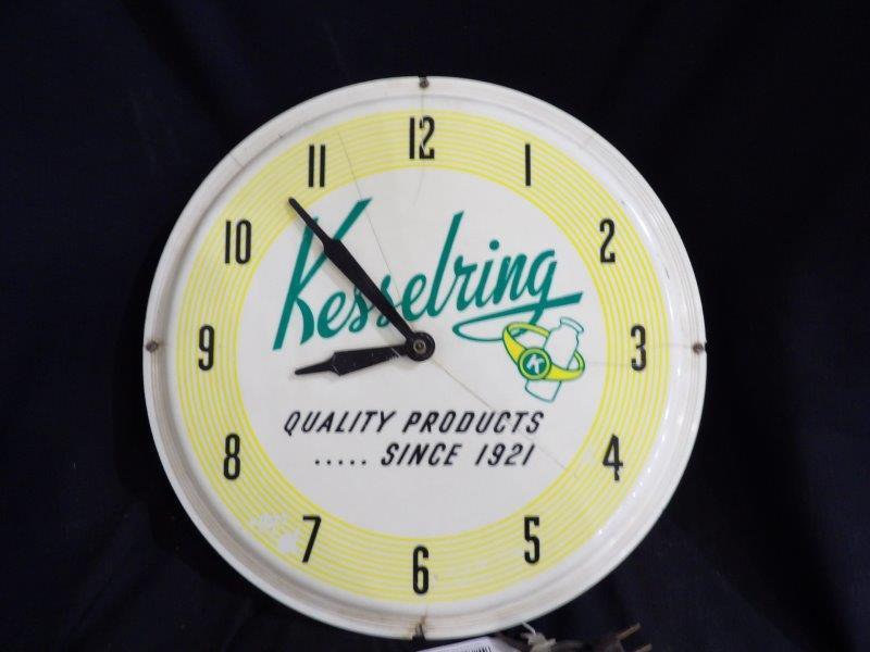 Kesselring Neon Products clock (1 of 5)