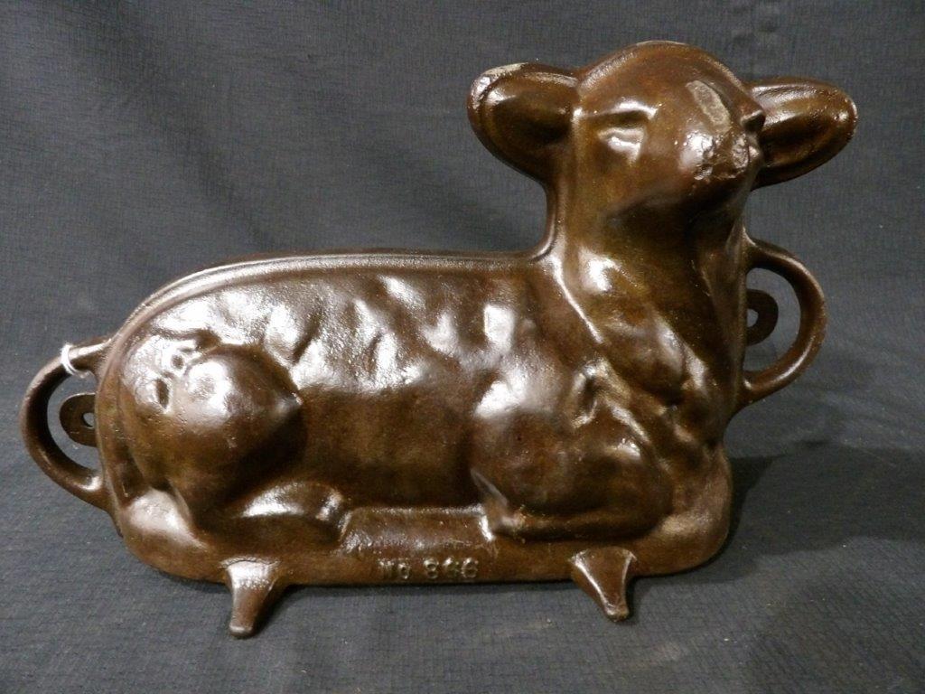 Griswold Cast Iron Lamb Cake Mold (1 of 8)