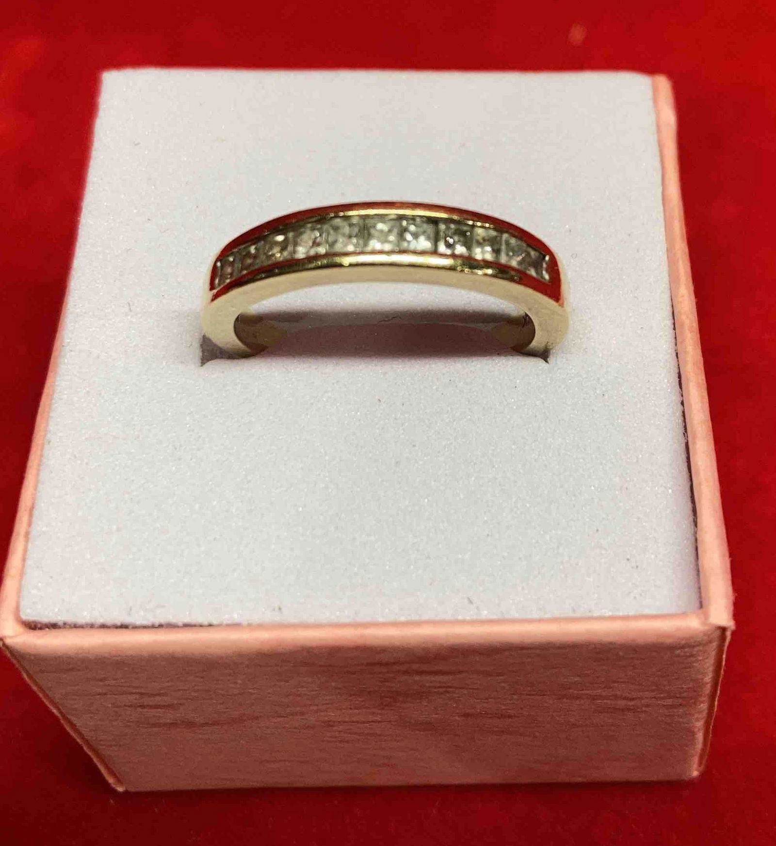 14K GOLD RING W/ DIAMONDS (1 of 4)
