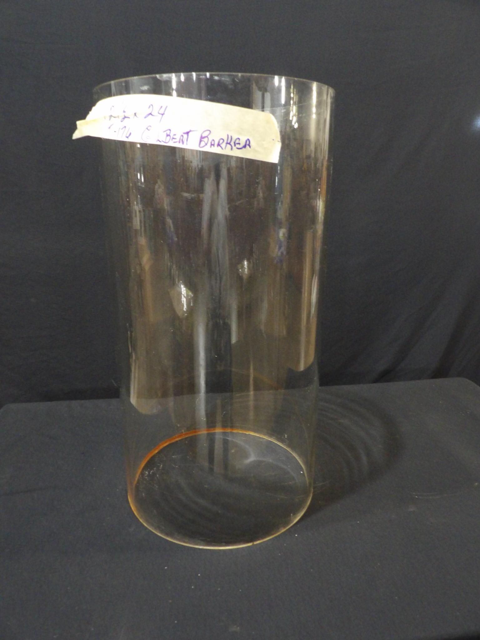 Gilbert & Barker Visible Gas Pump T-176/T-177 Glass Cylinder (1 of 5)