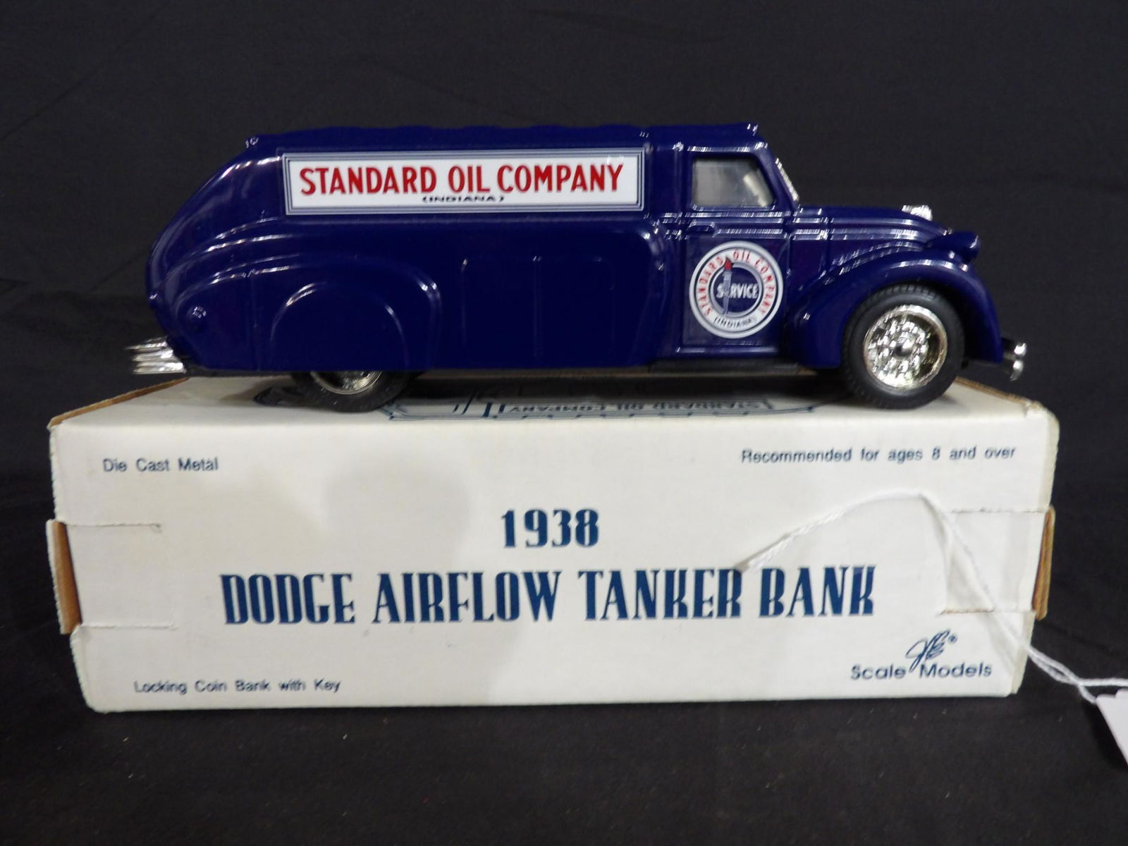 ERTL STANDARD OIL CO. 1938 DODGE AIRFLOW TANKER COIN BANK REPLICA (INDIANA) (1 of 4)