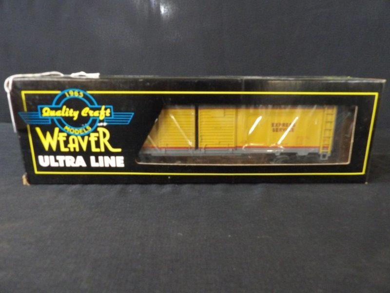 WEAVER ULTRA LINE 3 RAIL UNION PACIFIC DOUBLE DOOR STEEL SIDE BOX CAR (1 of 3)