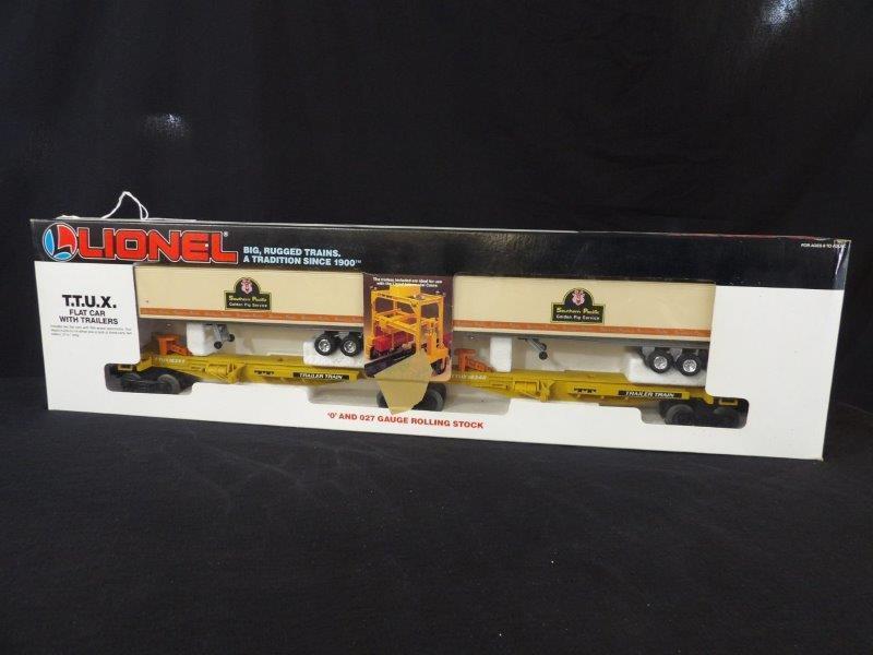 LIONEL SOUTHERN PACIFIC TTUX FLAT CAR W/ TRAILERS: IN ORIGINAL PACKAGING O/O27 SCALE 6-16345