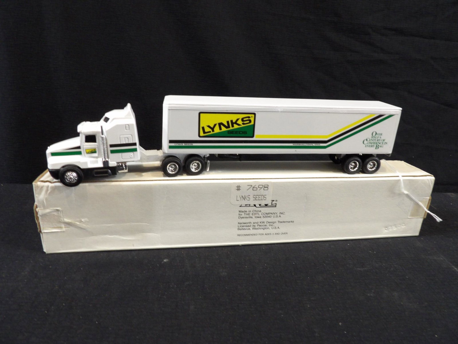 ERTL LYNKS SEEDS ADVERTISING TRUCK AND TRAILER: NIB 1/64 SCALE