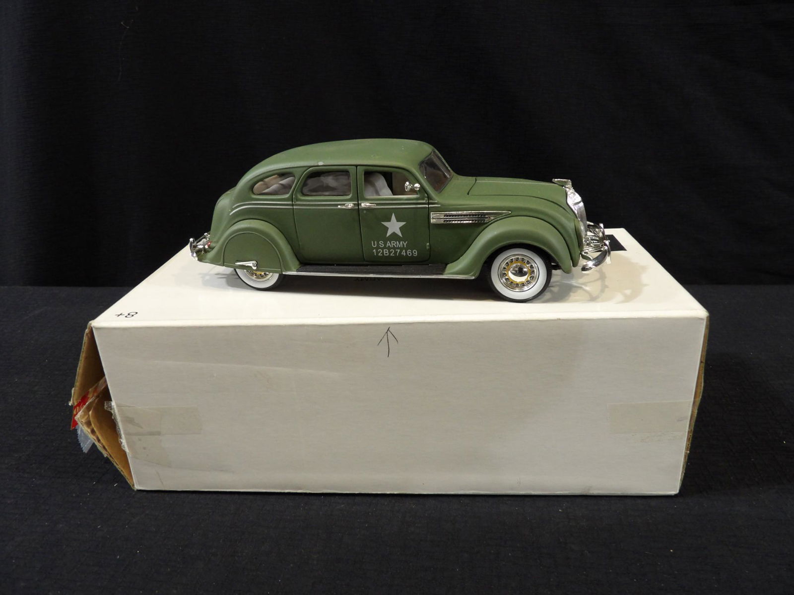 U.S. ARMY 1936 CHRYSLER AIRFLOW REPLICA (1 of 6)