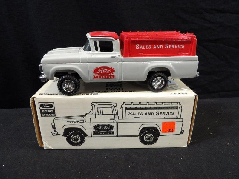 ERTL FORD NEW HOLLAND 1960 4 X 4 PICKUP BANK REPLICA (1 of 4)