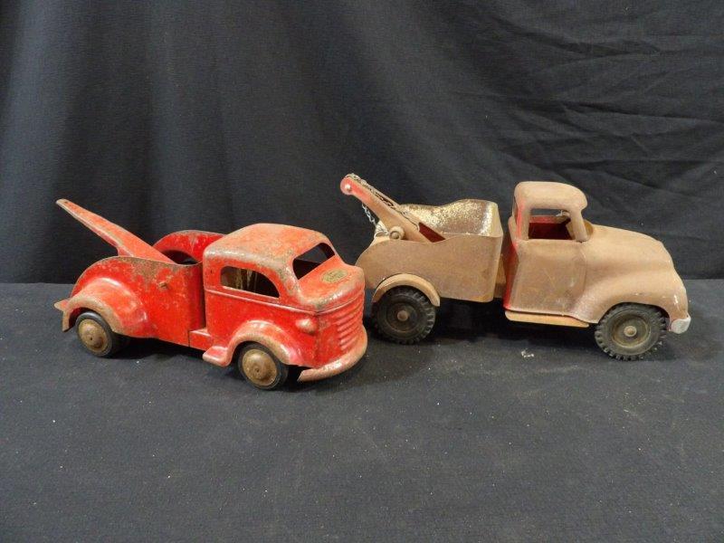 Vintage Richmond & Tonka Pressed Steel Wreckers: Condition issues due to age and usage 12" L