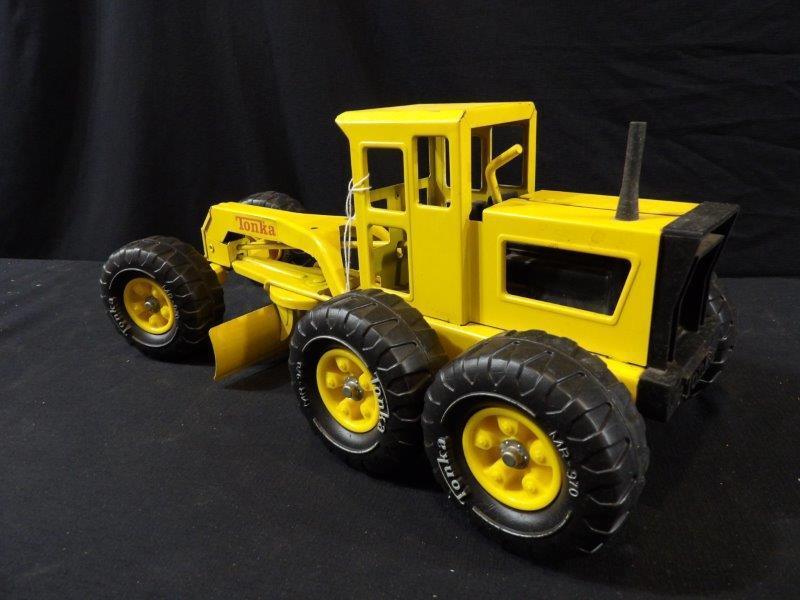 TONKA MR-970 ROAD SCRAPER CONSTRUCTION TOY: GOOD USED CONDITION 17 1/2" L