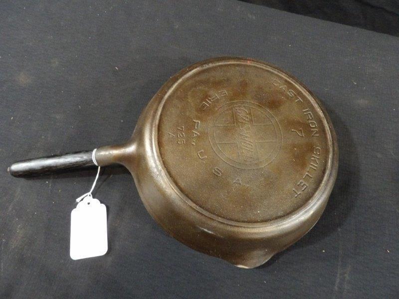 Griswold #7 cast iron skillet (1 of 5)