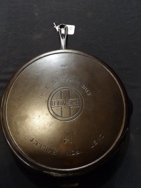 Griswold #14 cast iron skillet (1 of 6)