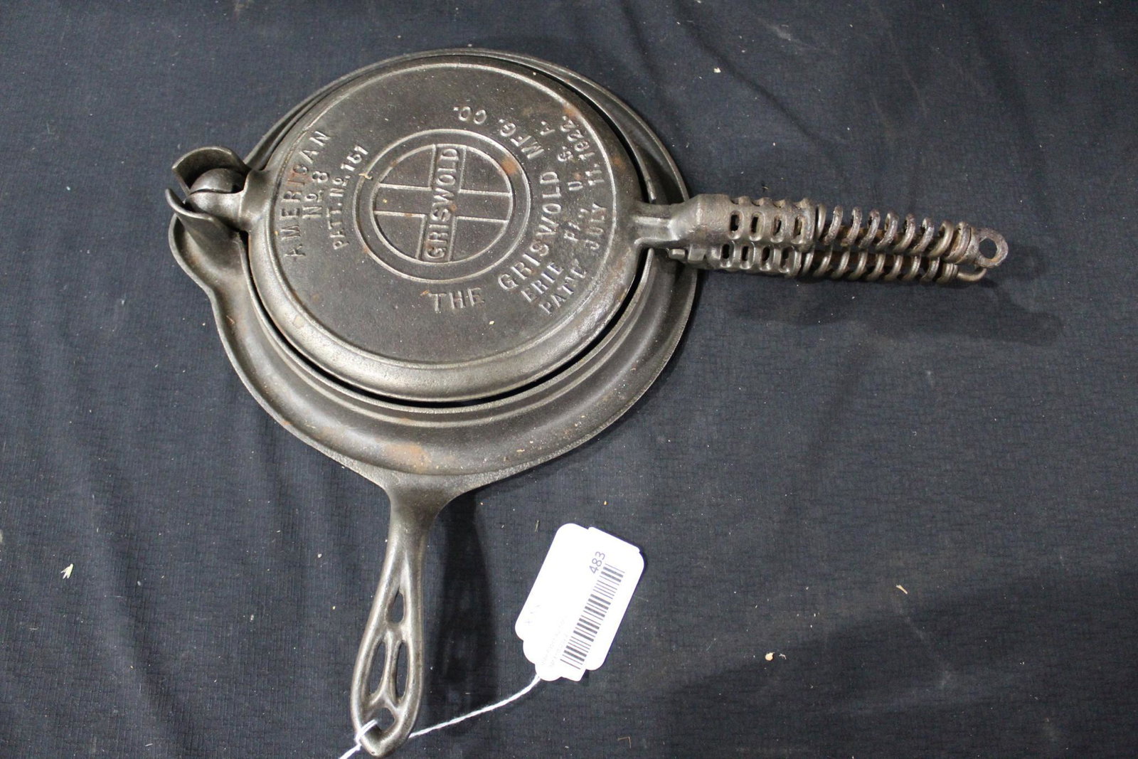 Griswold No 8 waffle iron (1 of 4)