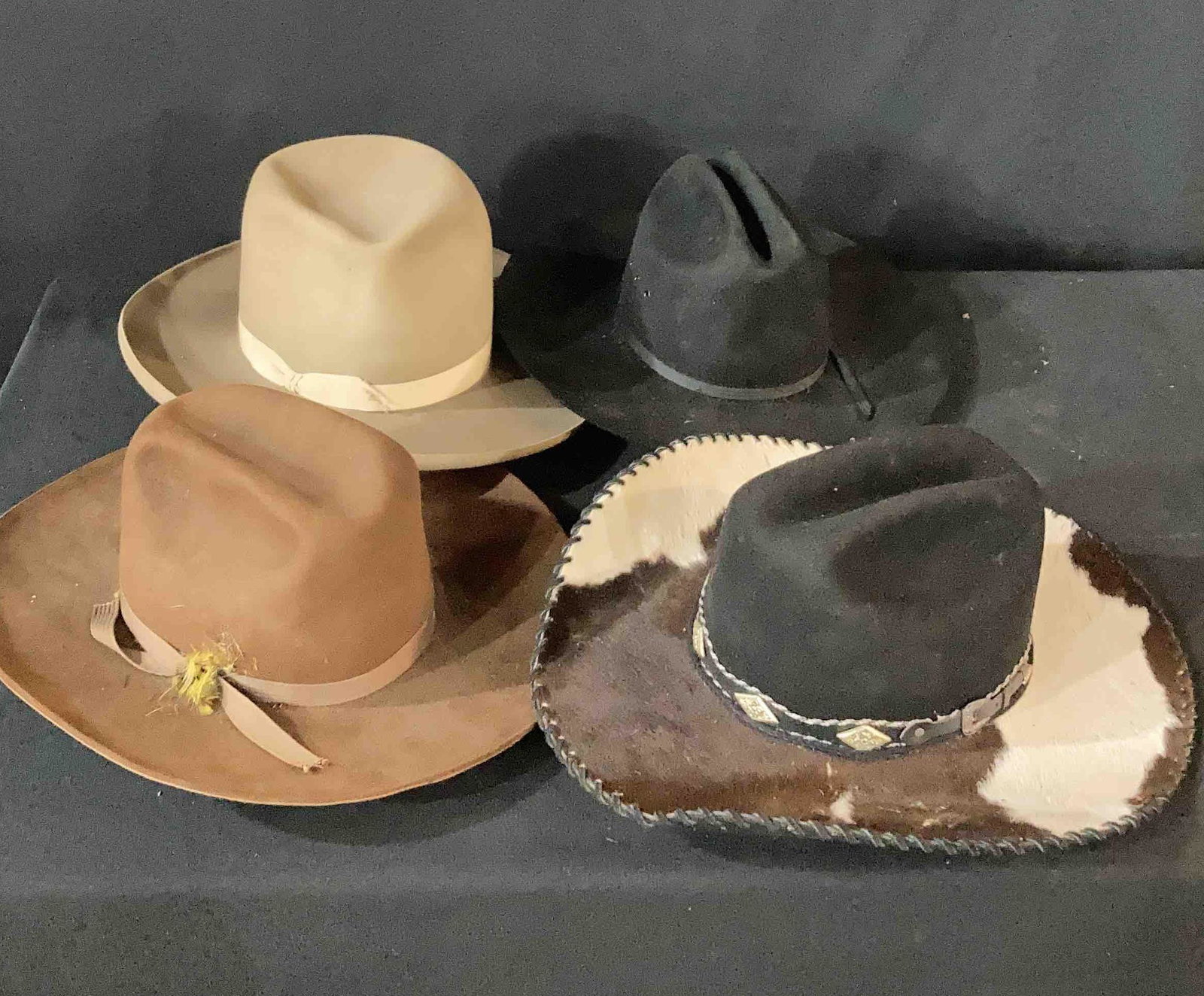 4 Vintage Cowboy Hats (1 of 5)