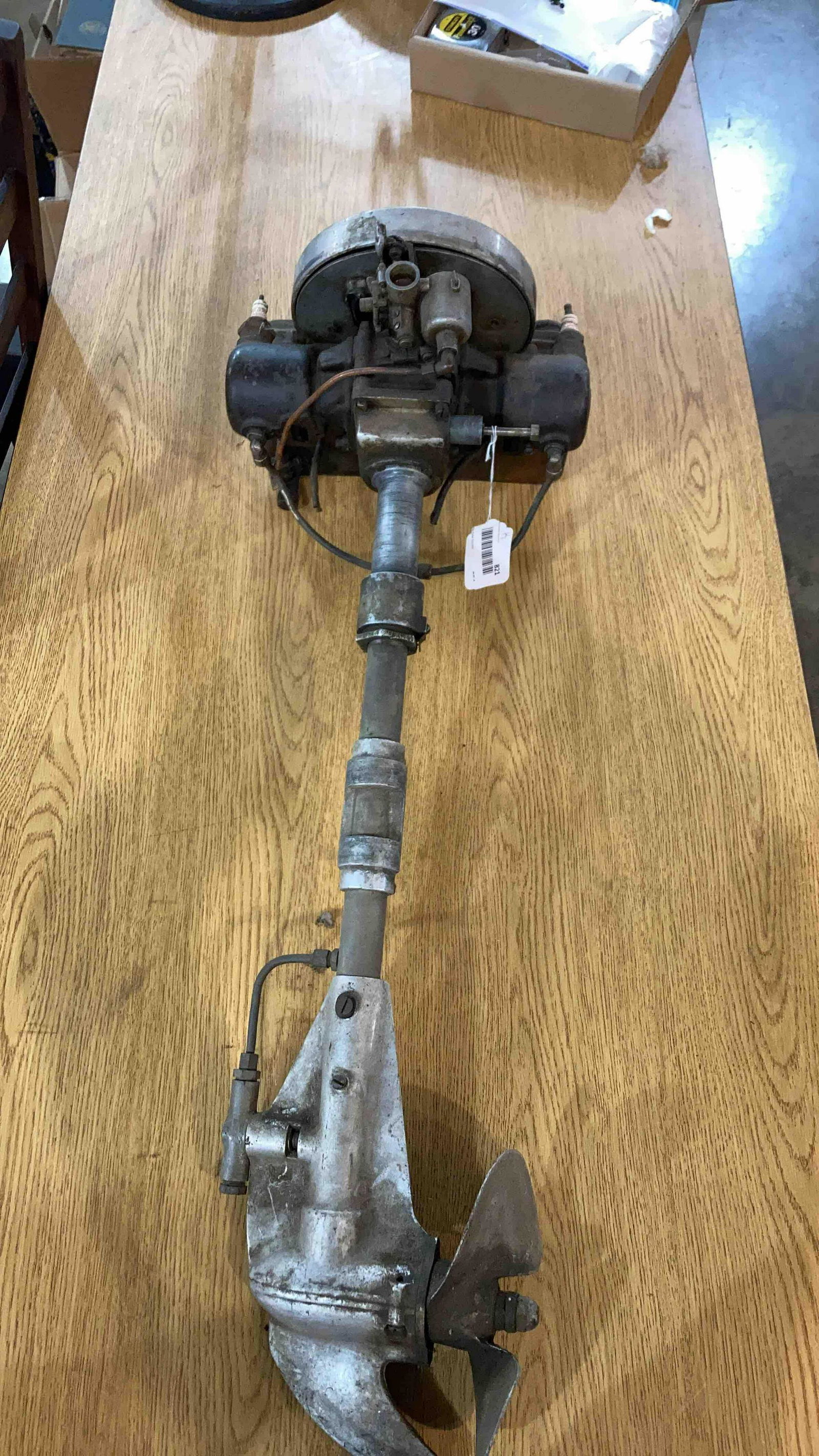 Evinrude Boat motor (1 of 6)