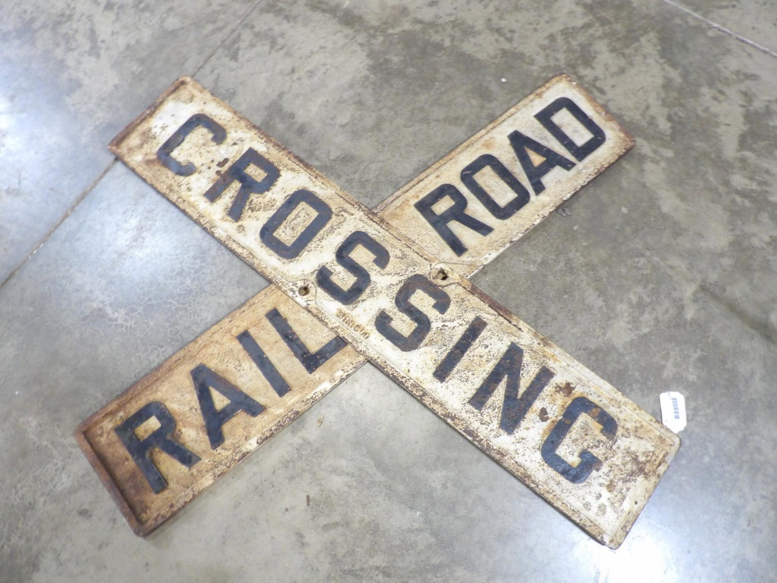 Cast iron Railroad Crossing embossed sign (1 of 7)