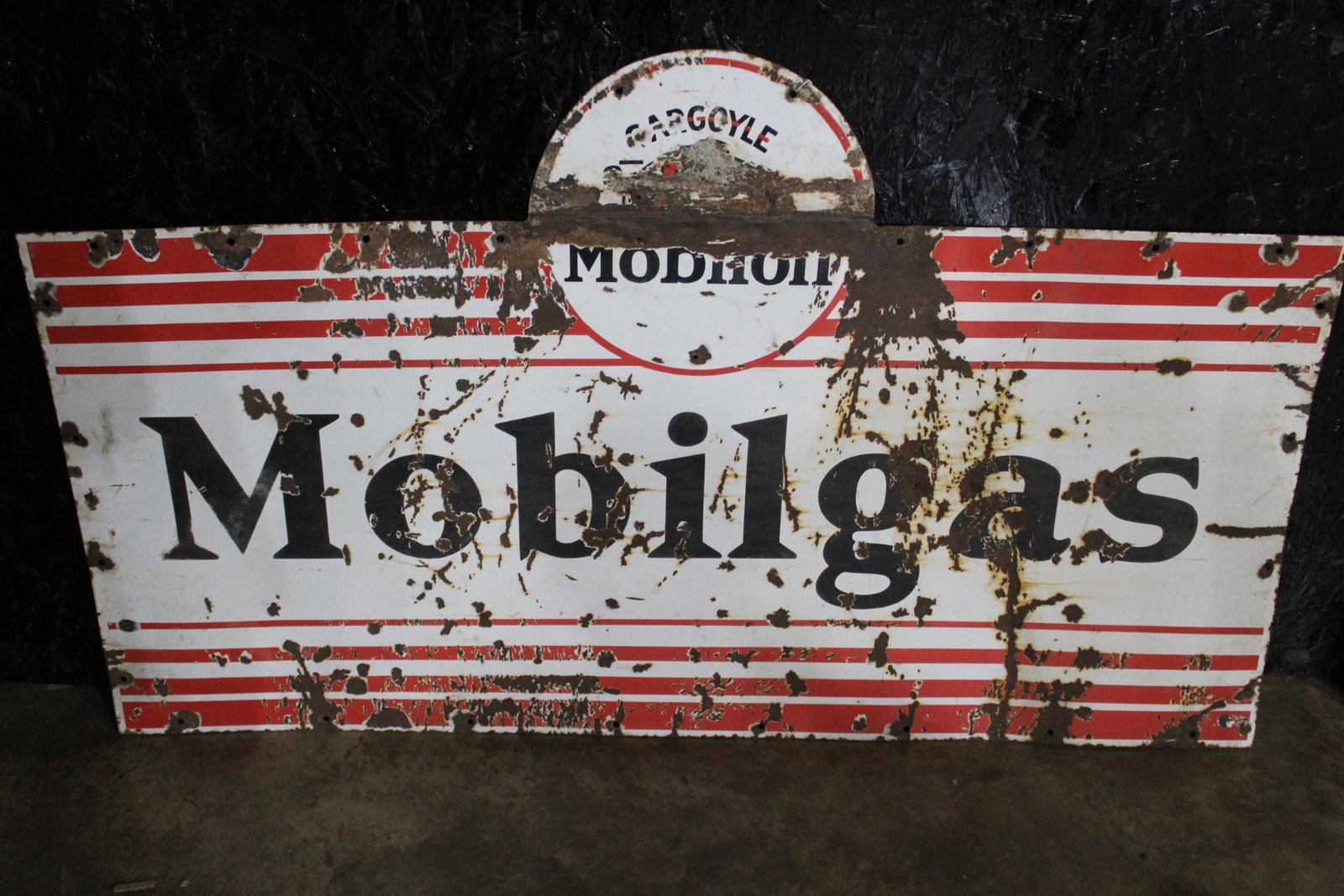 SSP Gargoyle Mobiloil Mobilgas sign: Barn find!! Single-sided porcelain with numerous rough spots with a few small punctures and a crease through top. 41 in x 71 in.
