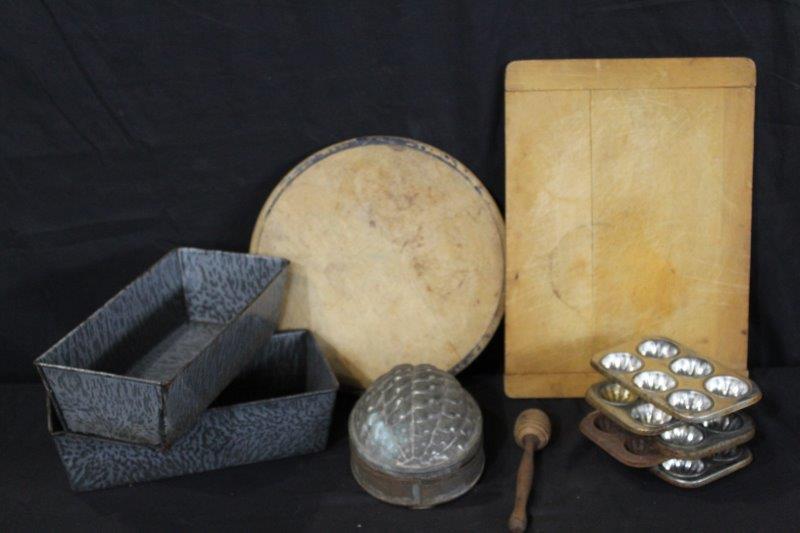 Bread Board & Kitchen Primitives (1 of 6)