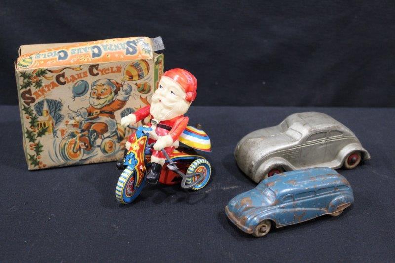 Rubber Cars & Windup Tin Santa Toy (1 of 16)