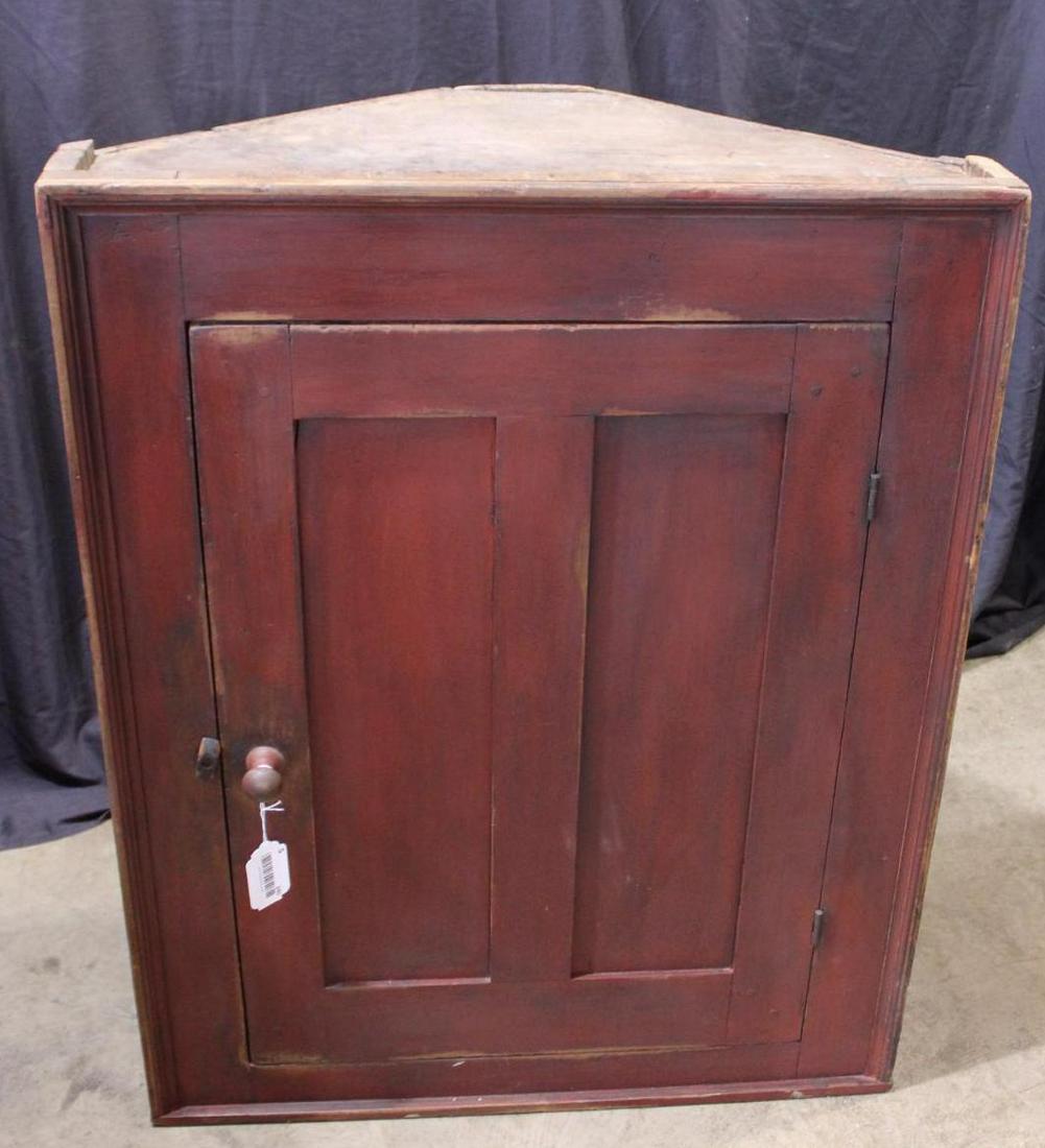 Primitive painted hanging corner cabinet (1 of 7)