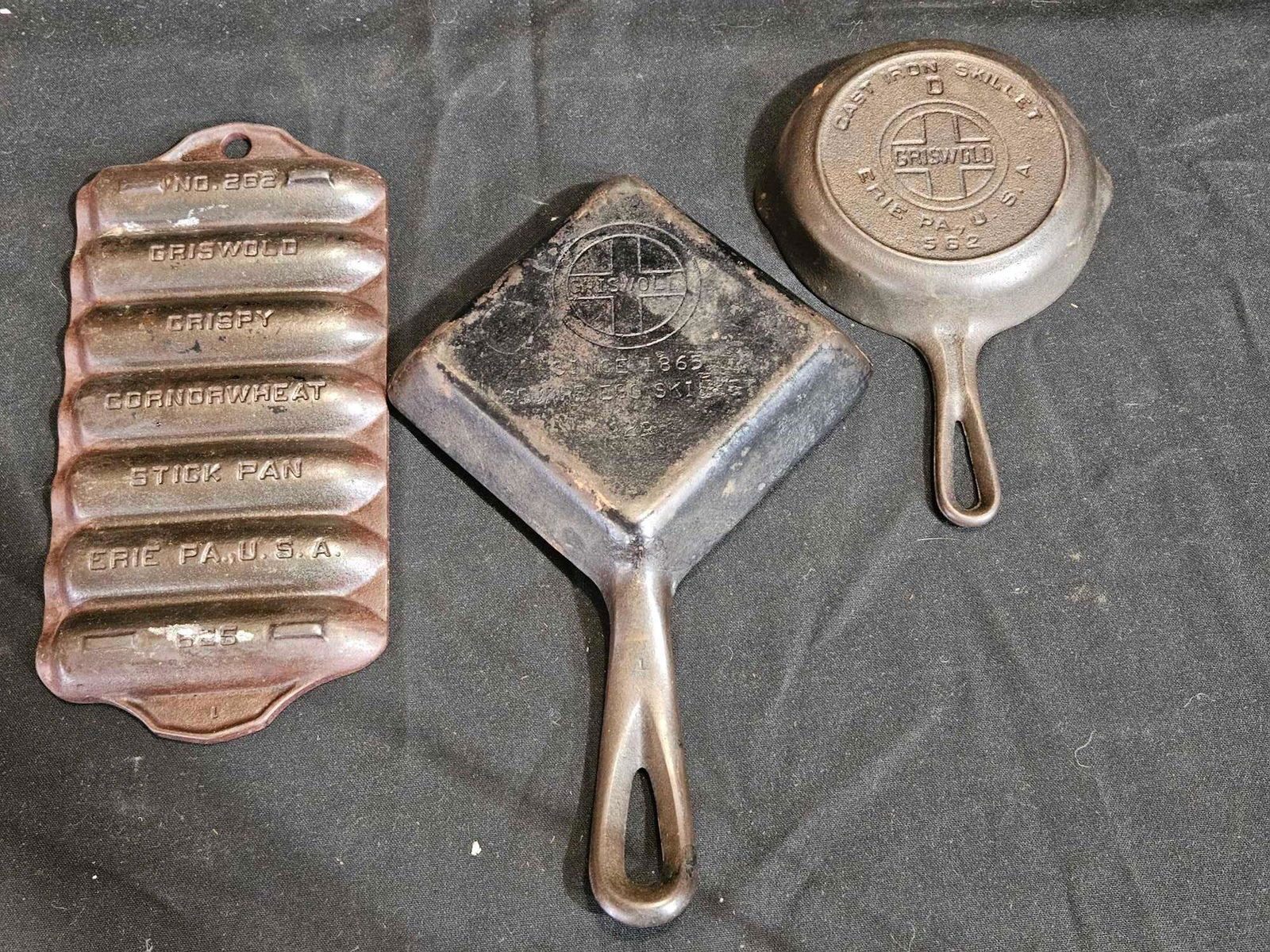 3 Piece Griswold Cast Iron Cookware (1 of 8)