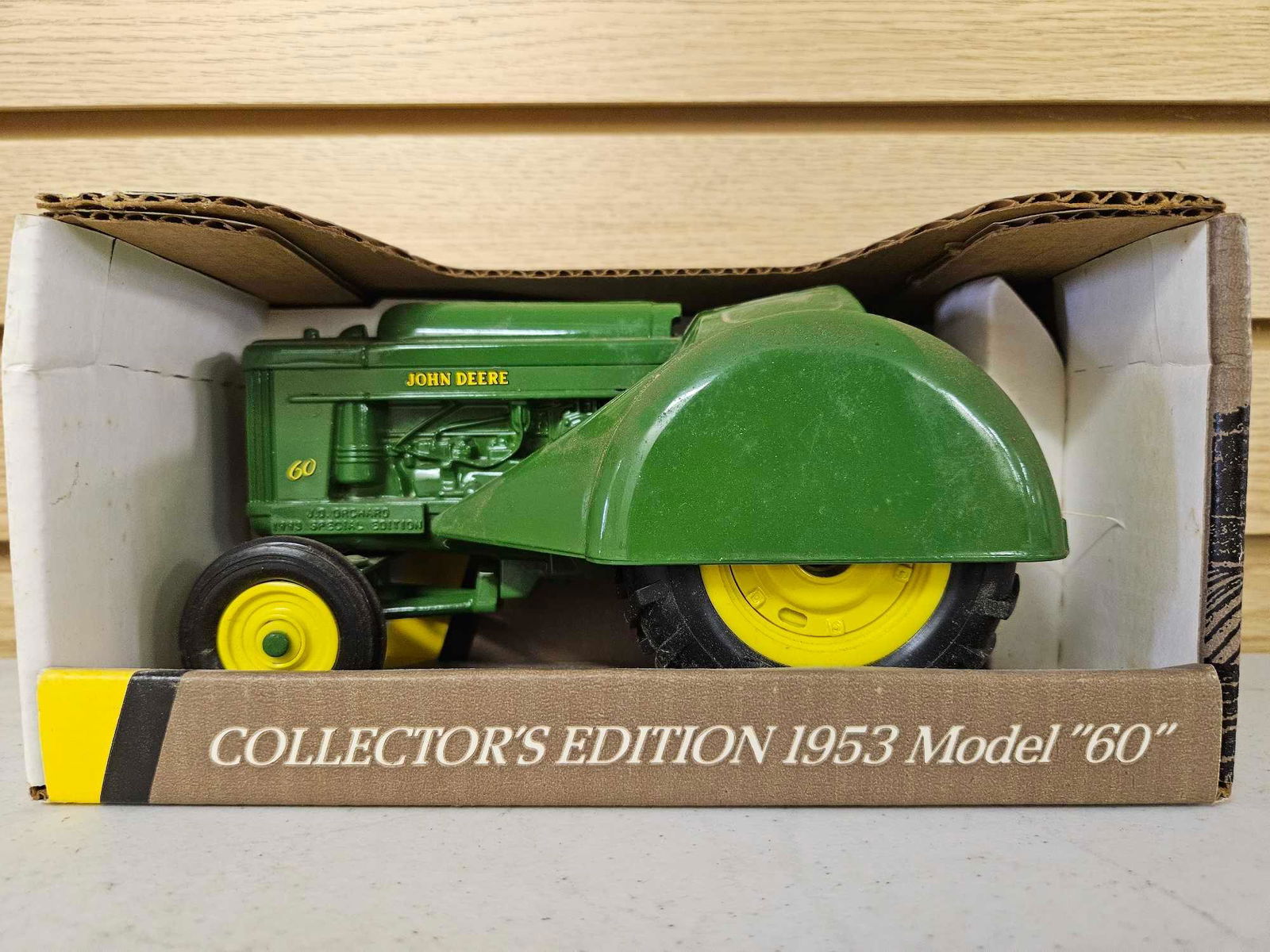 John Deere 1953 Model 60 Orchard Tractor Collectors Edition (1 of 4)