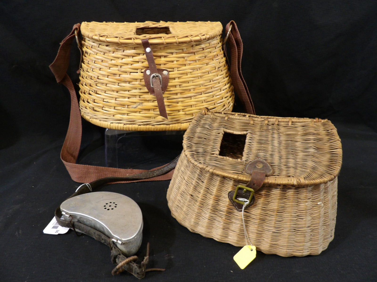 Lot of 2 Vintage Fishing Creels (1 of 14)