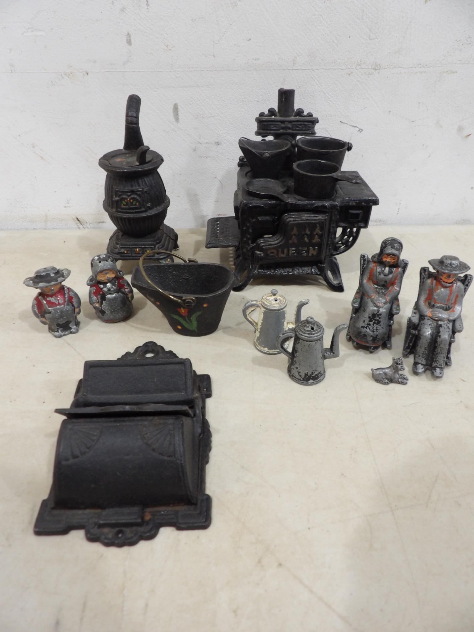 Cast Iron Lot Inc. Queen Model Stove, Pot Belly Stove, Match Holder and More: .