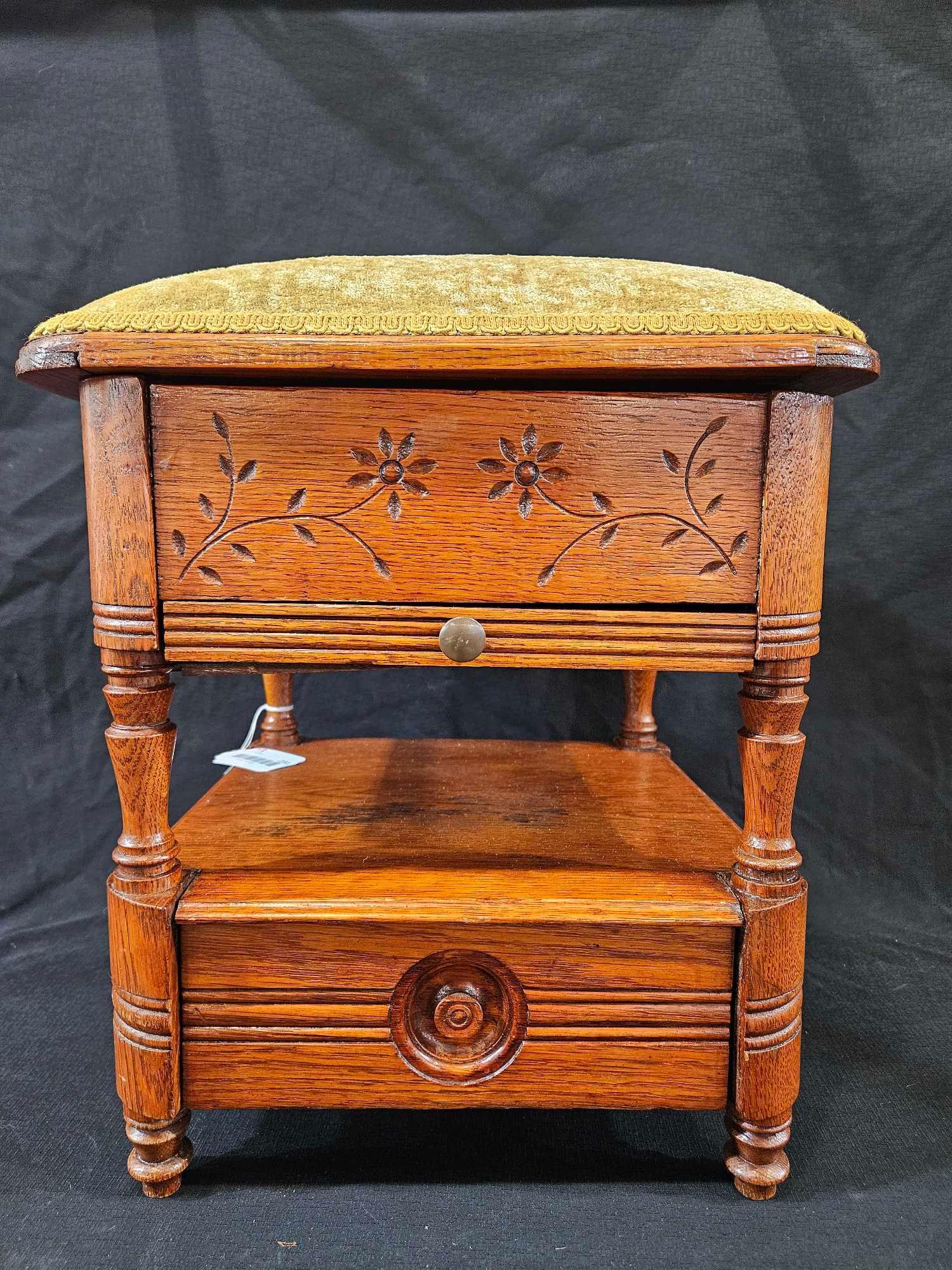 Early Victorian Shoe Shine Box Stand: 18" H.