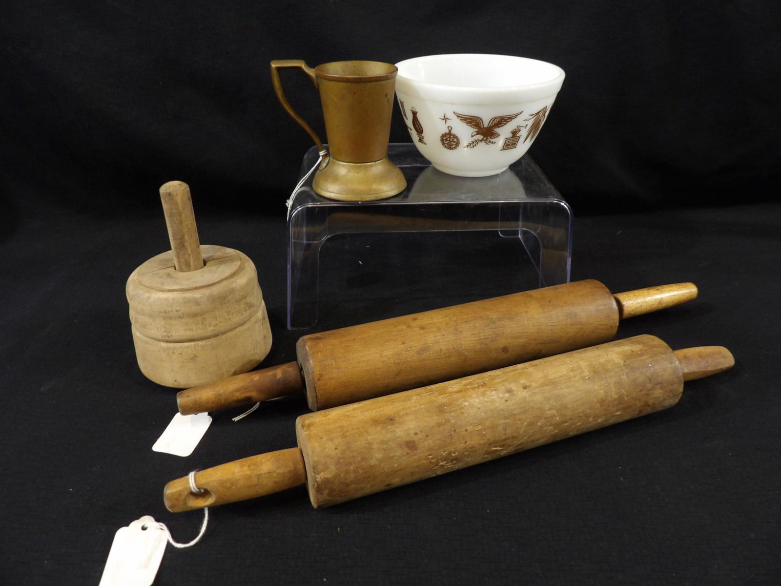 Primitive & Vintage Kitchen Ware Lot Inc. Pyrex, Butter Mold and Rolling Pins (1 of 11)