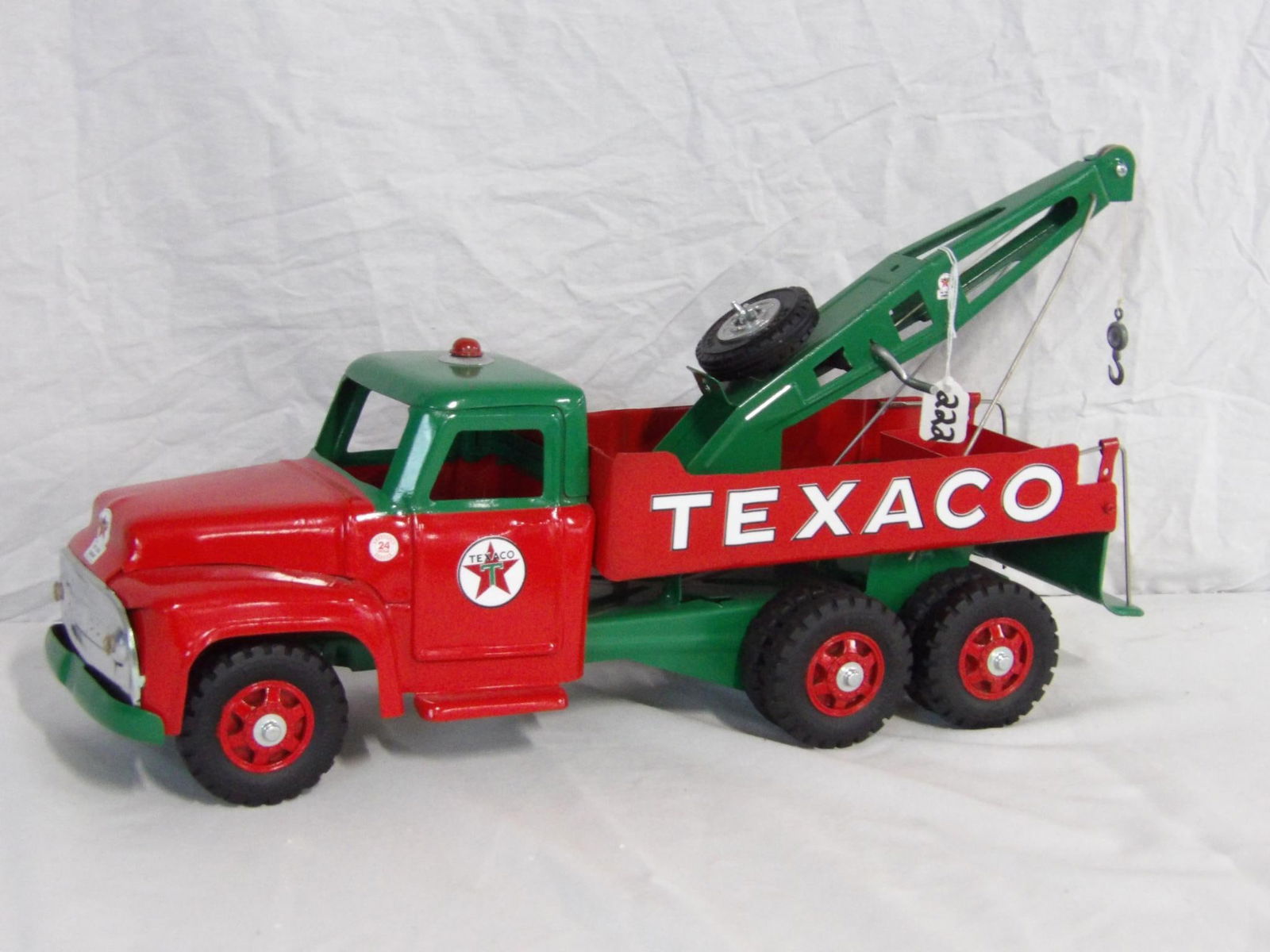 TEXACO BUDDY L WRECKER TRUCK (1 of 1)