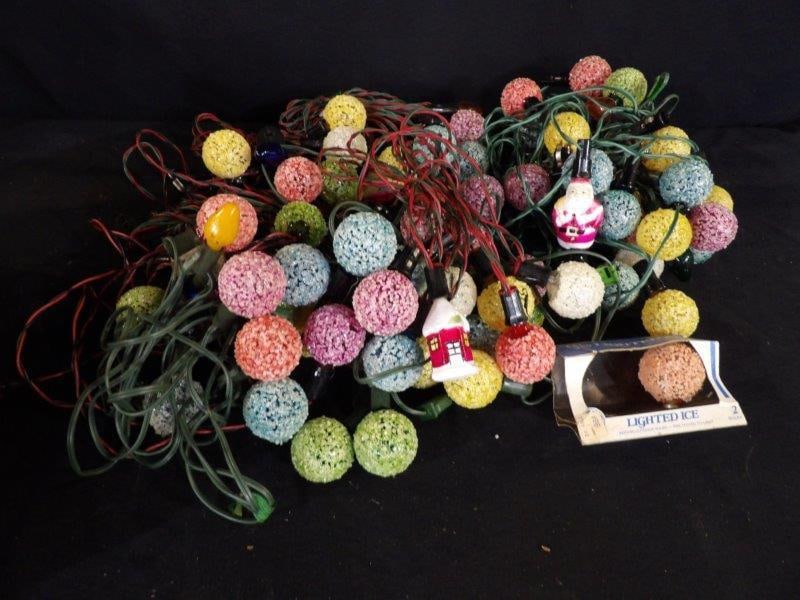 MID CENTURY FROSTED CHRISTMAS TREE LIGHTS (1 of 7)