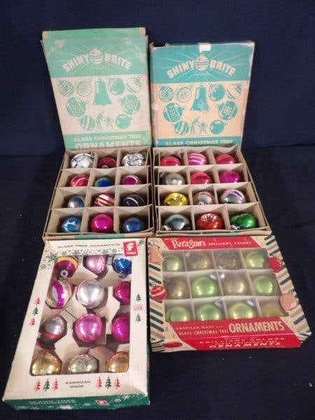 VINTAGE CHRISTMAS ORNAMENTS (1 of 6)