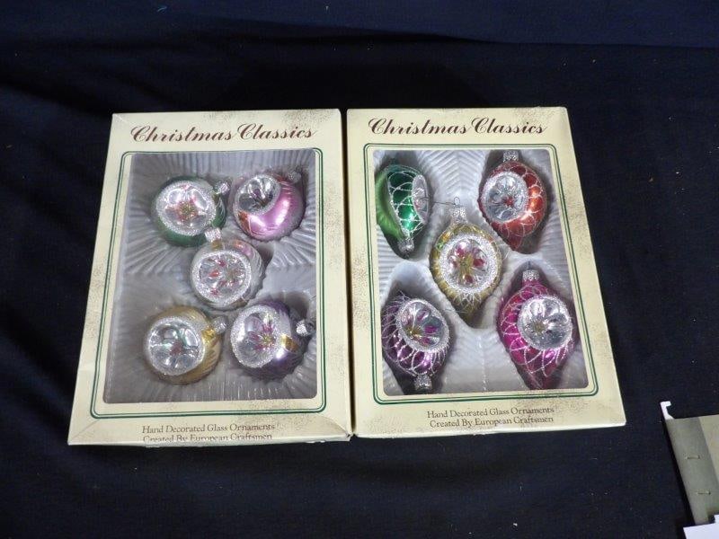 VINTAGE COMMODORE CHRISTMAS ORNAMENTS (1 of 6)