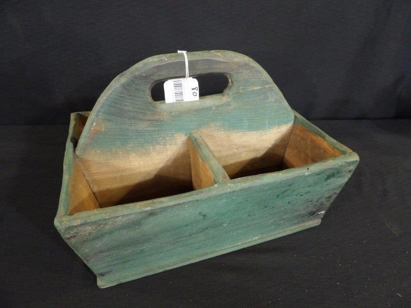 Early Painted Comparted Wood Carrier/Tote (1 of 8)