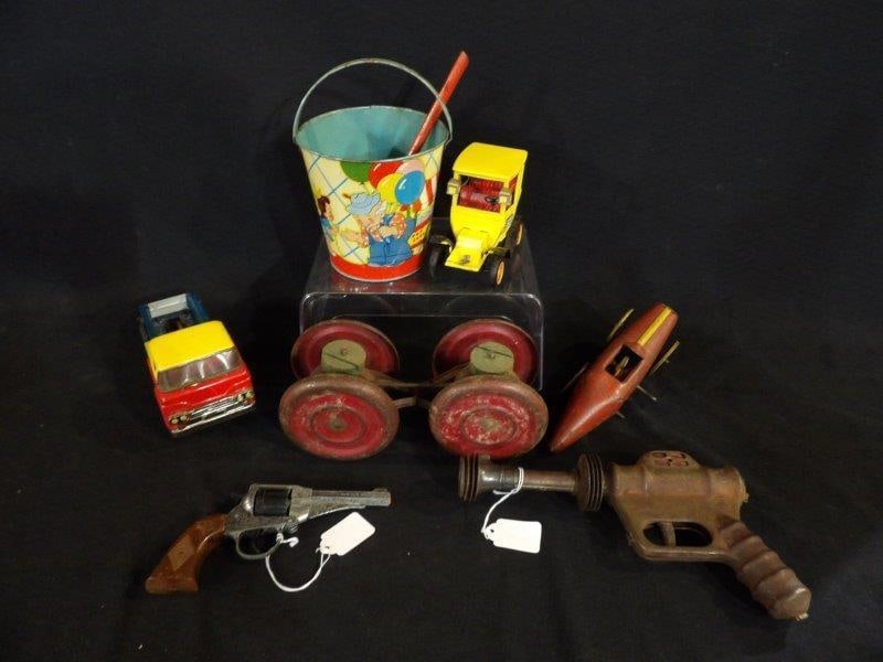 Vintage Toy Lot Inc. Cars, Trucks, Tin Pail, Cap Gun, Buck Rogers Silver Ray Gun: .