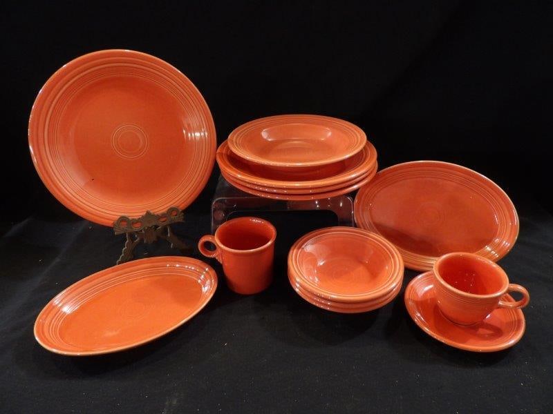 FIESTA WARE RETIRED CORAL DISHES (1 of 6)